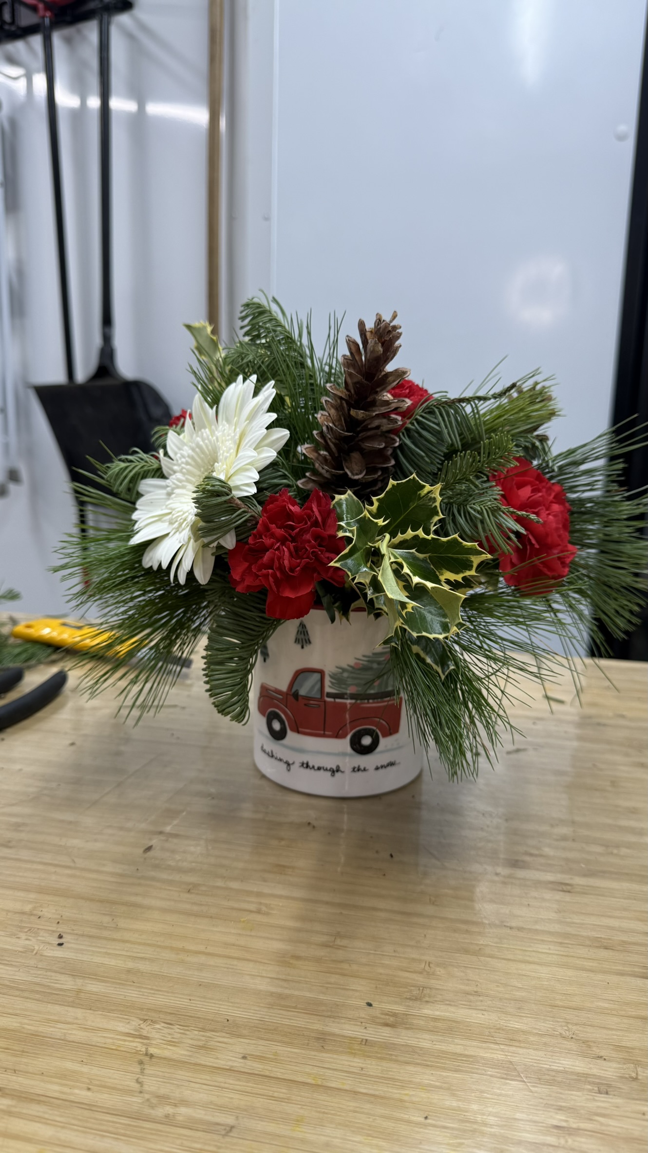 Deck the Halls: DIY Holiday Decor with Fresh Christmas Greens and Flowers